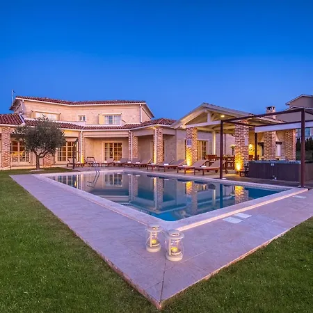 Villa Star * Vizinada